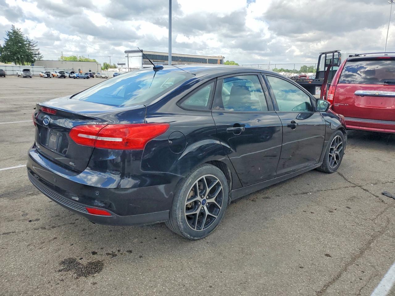 2017 FORD FOCUS