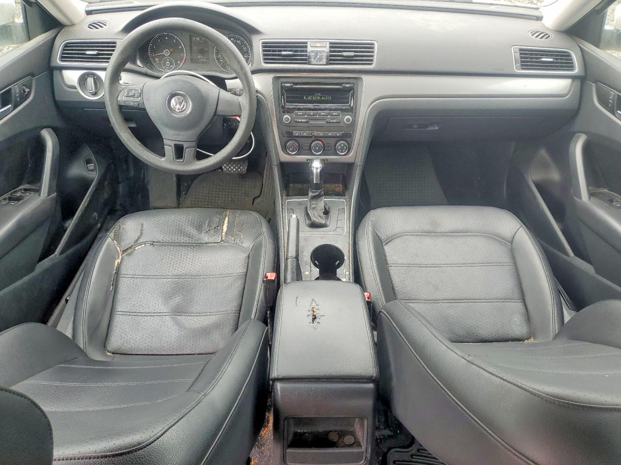 2013 VOLKSWAGEN PASSAT