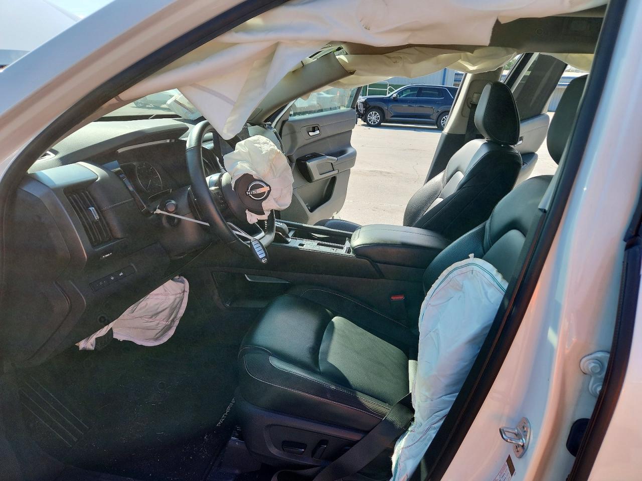2022 NISSAN PATHFINDER