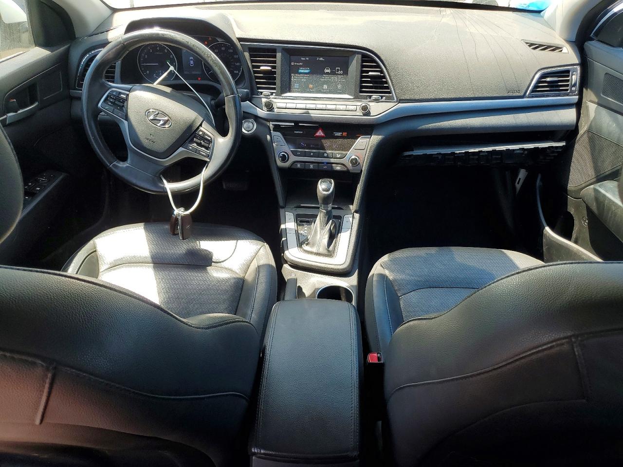 2017 HYUNDAI ELANTRA