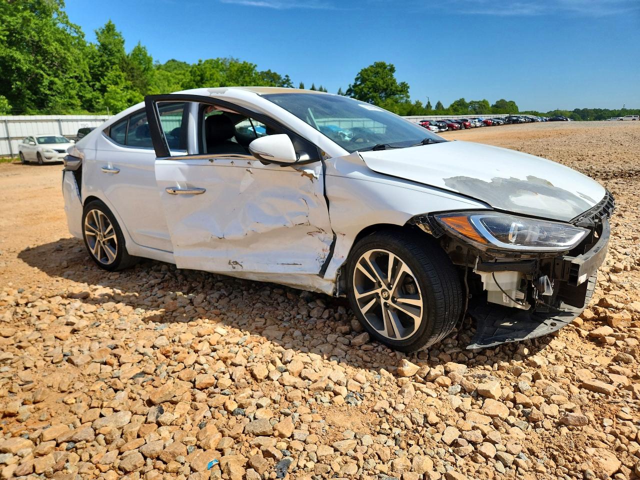2017 HYUNDAI ELANTRA