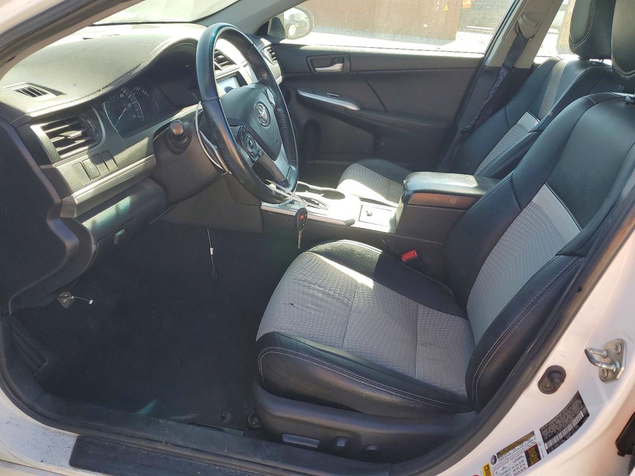 2014 TOYOTA CAMRY