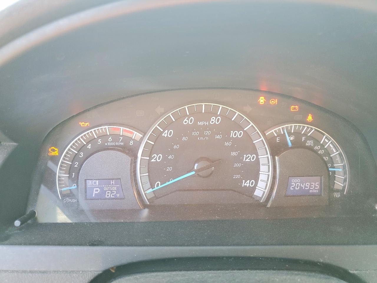 2014 TOYOTA CAMRY