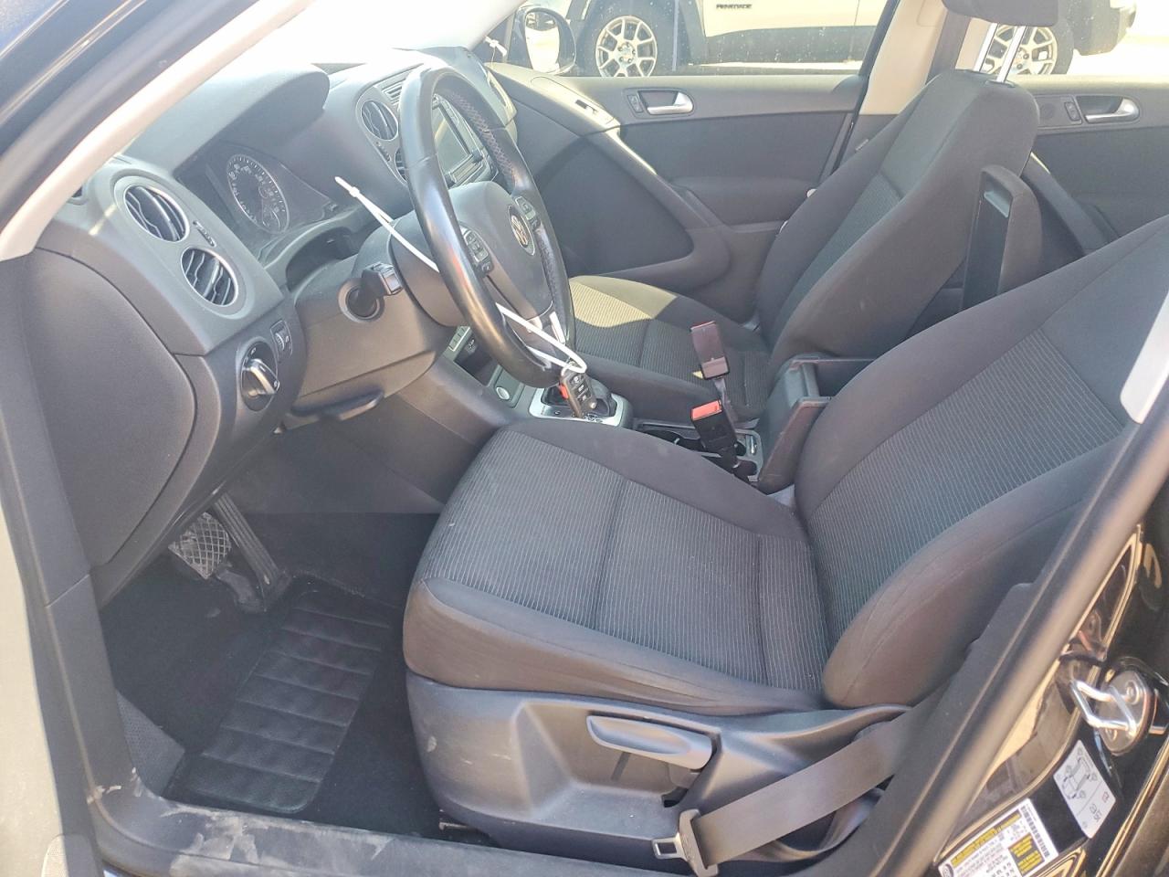 2017 VOLKSWAGEN TIGUAN