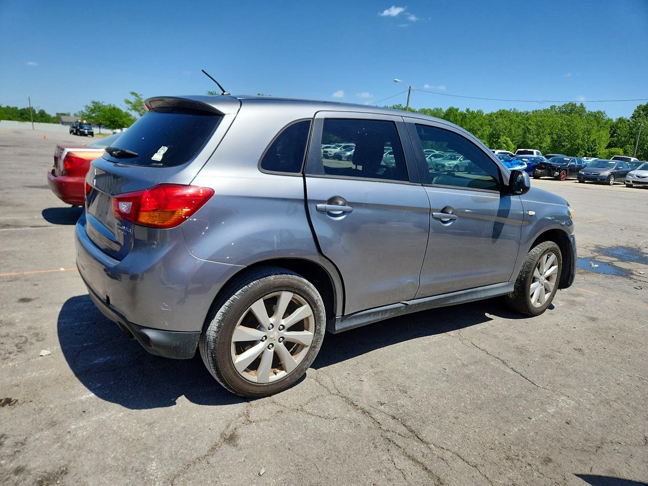 2015 MITSUBISHI OUTLANDER