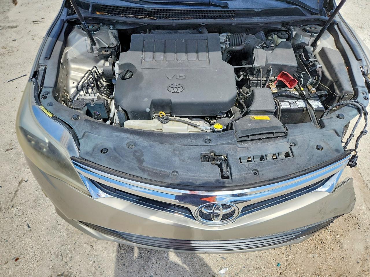 2013 TOYOTA AVALON