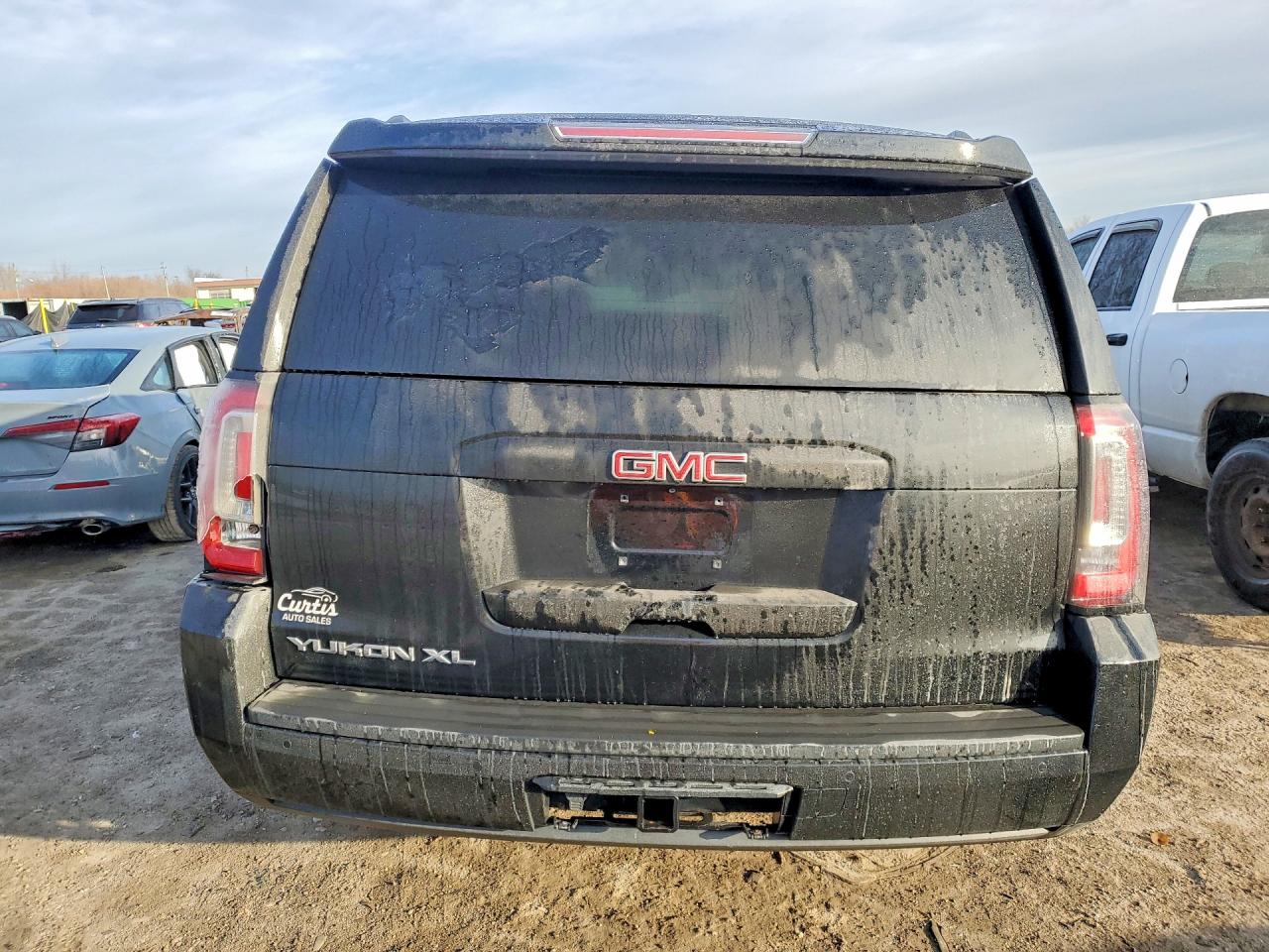 2016 GMC YUKON