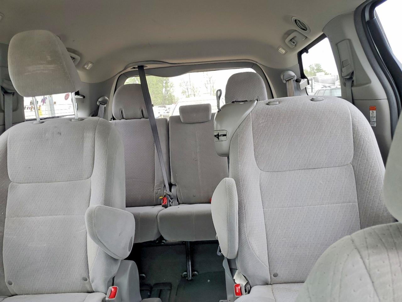 2015 TOYOTA SIENNA