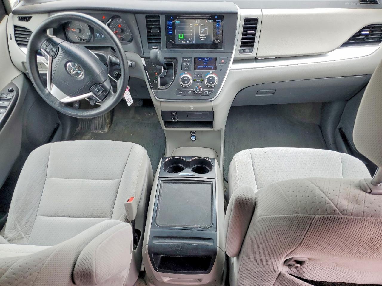 2015 TOYOTA SIENNA
