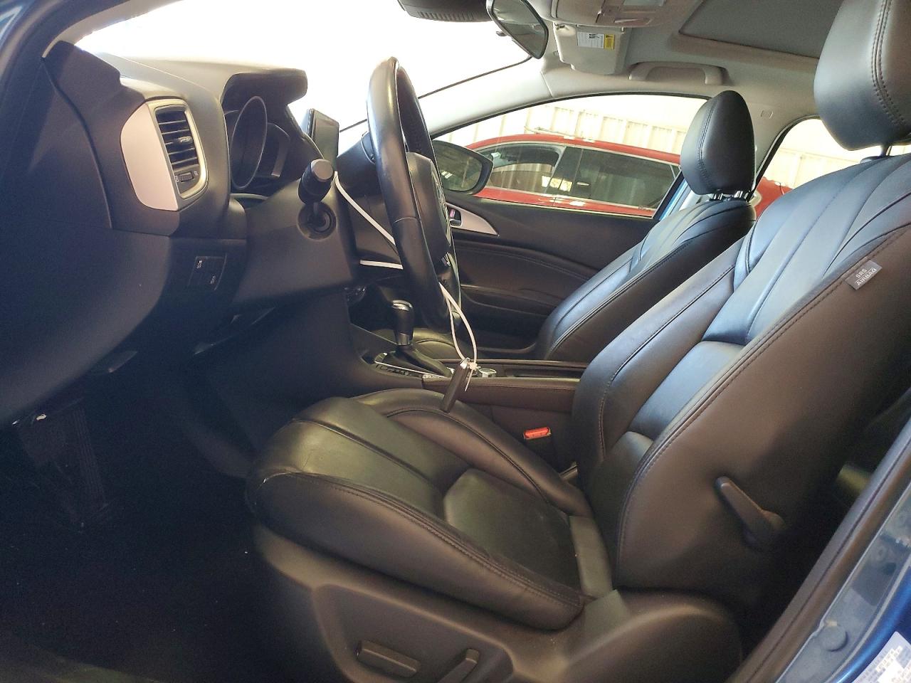 2017 MAZDA 3