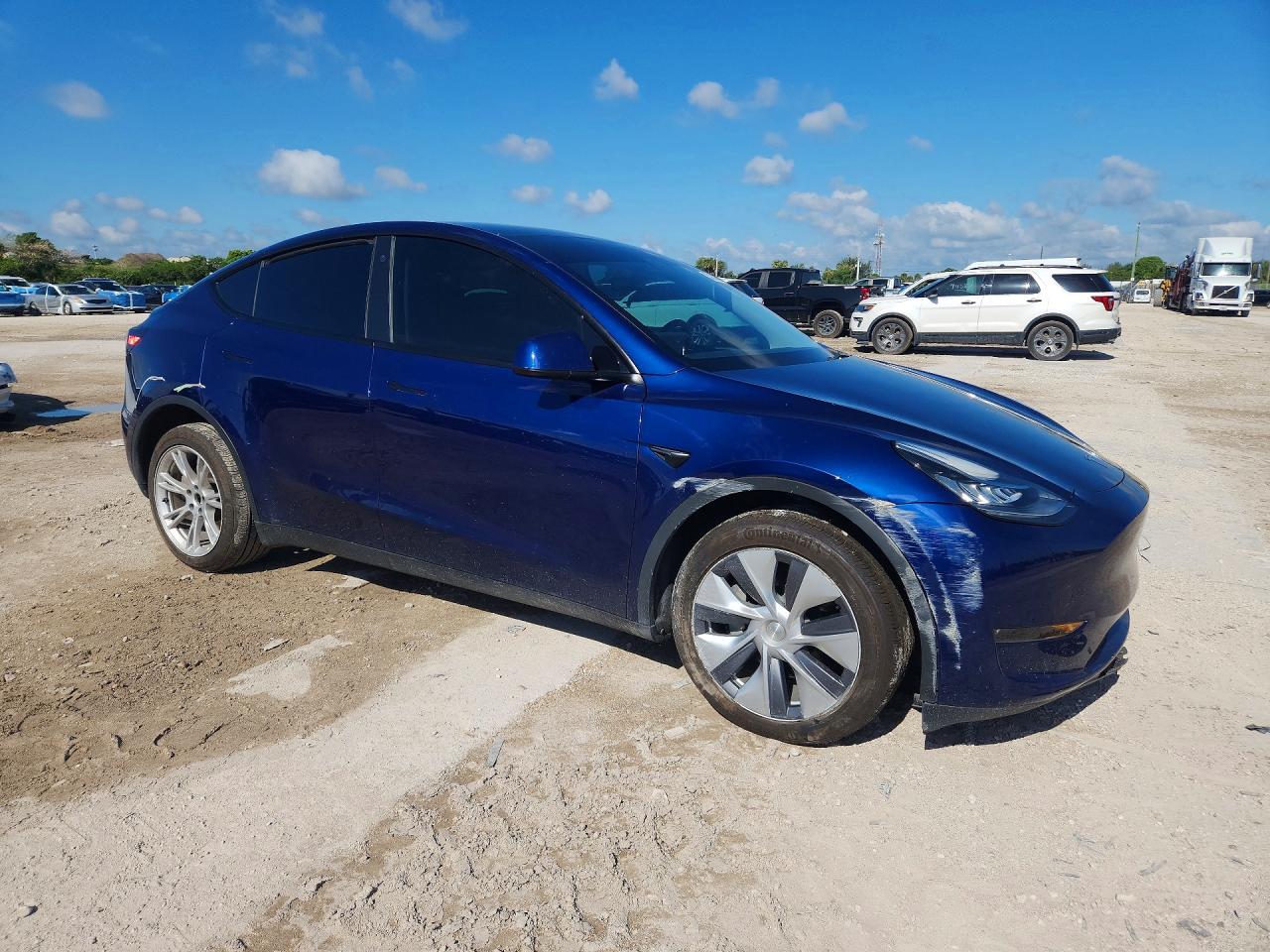 2023 TESLA MODEL Y
