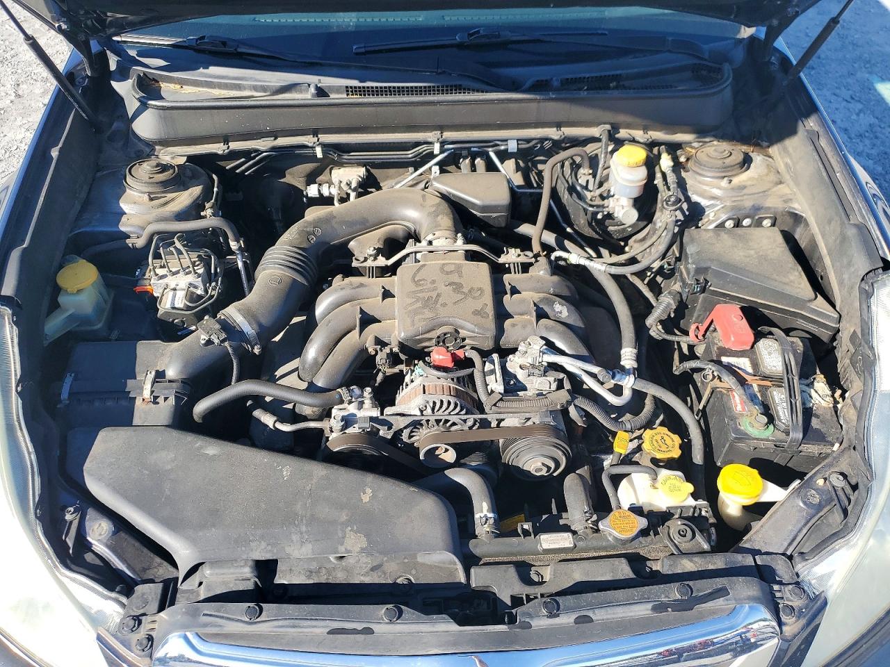 2012 SUBARU OUTBACK