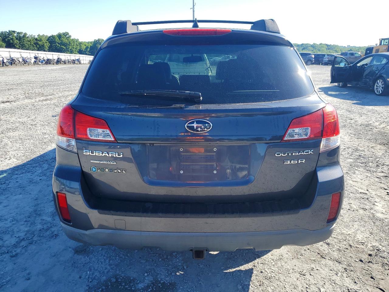 2012 SUBARU OUTBACK