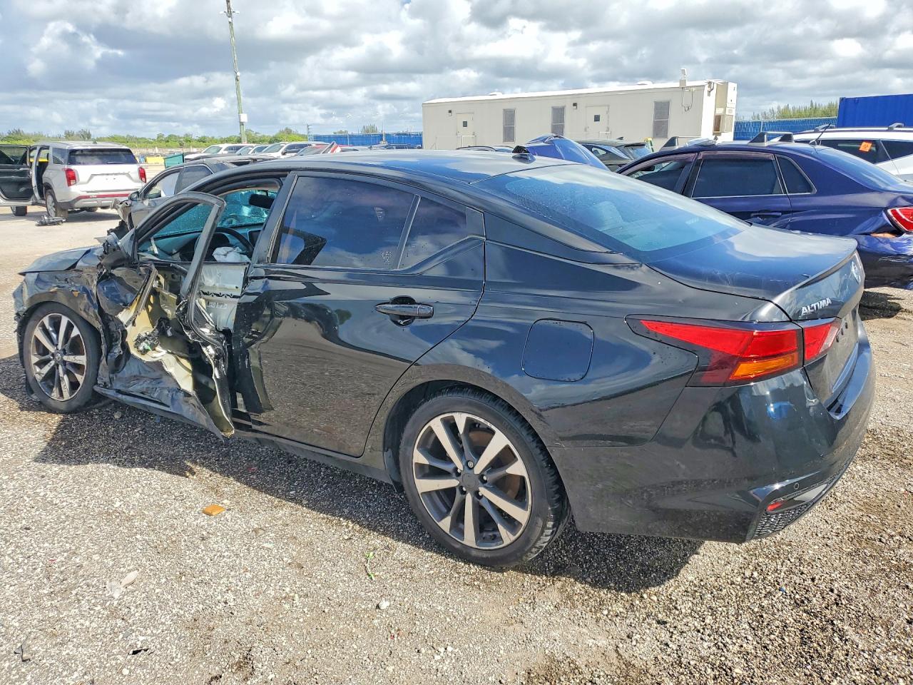 2021 NISSAN ALTIMA
