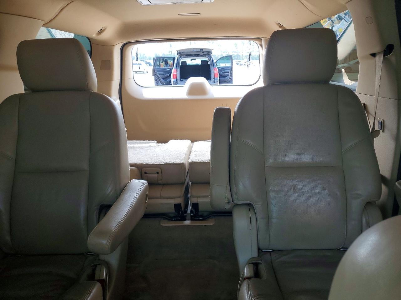 2012 CADILLAC ESCALADE