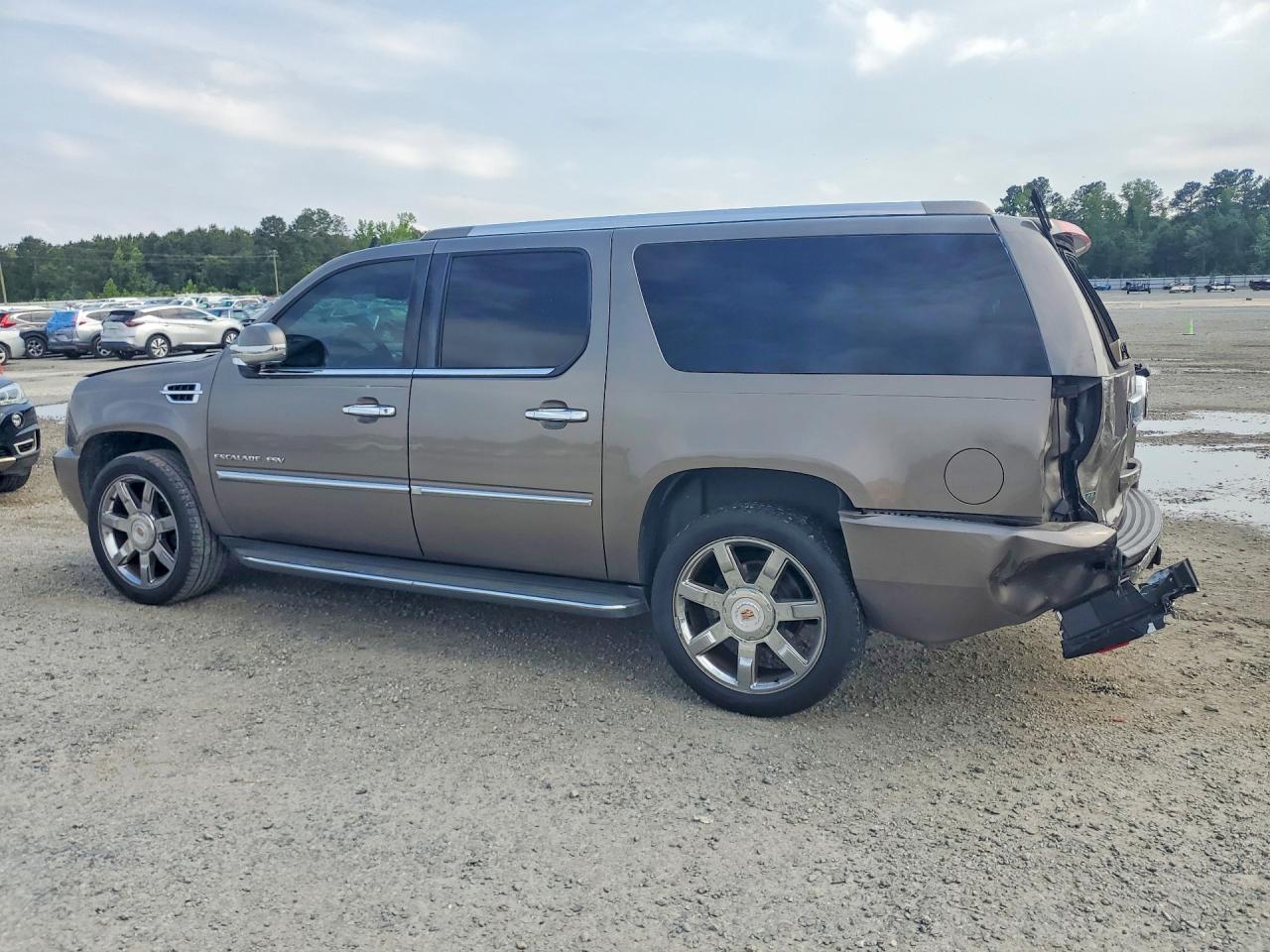 2012 CADILLAC ESCALADE