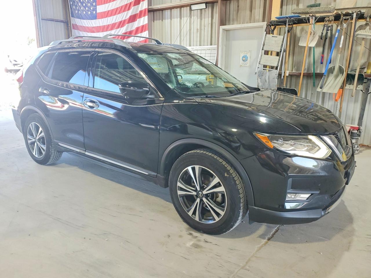 2017 NISSAN ROGUE