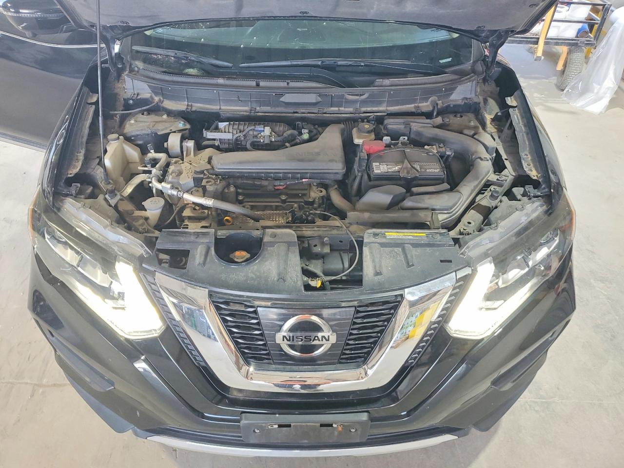 2017 NISSAN ROGUE
