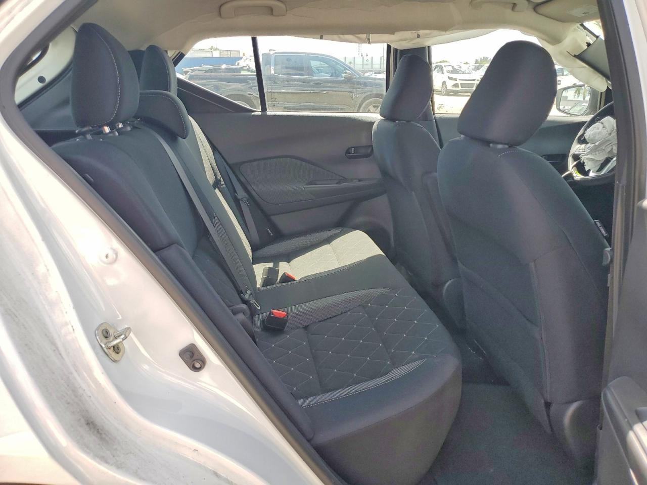 2020 NISSAN KICKS