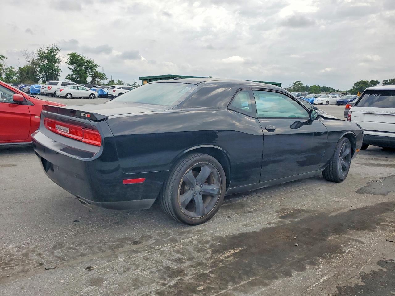 2013 DODGE CHALLENGER