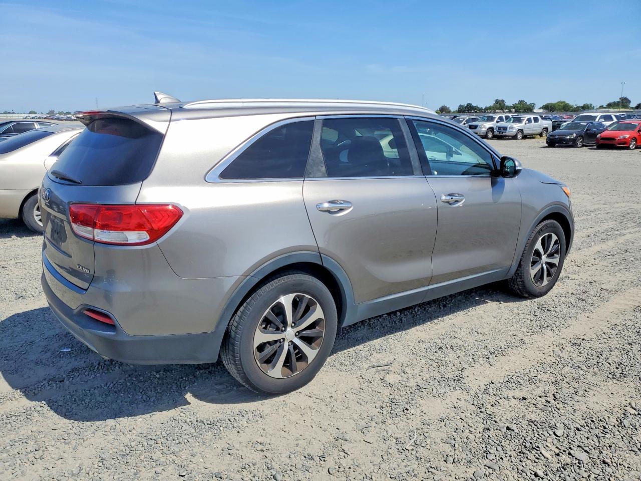 2016 KIA SORENTO