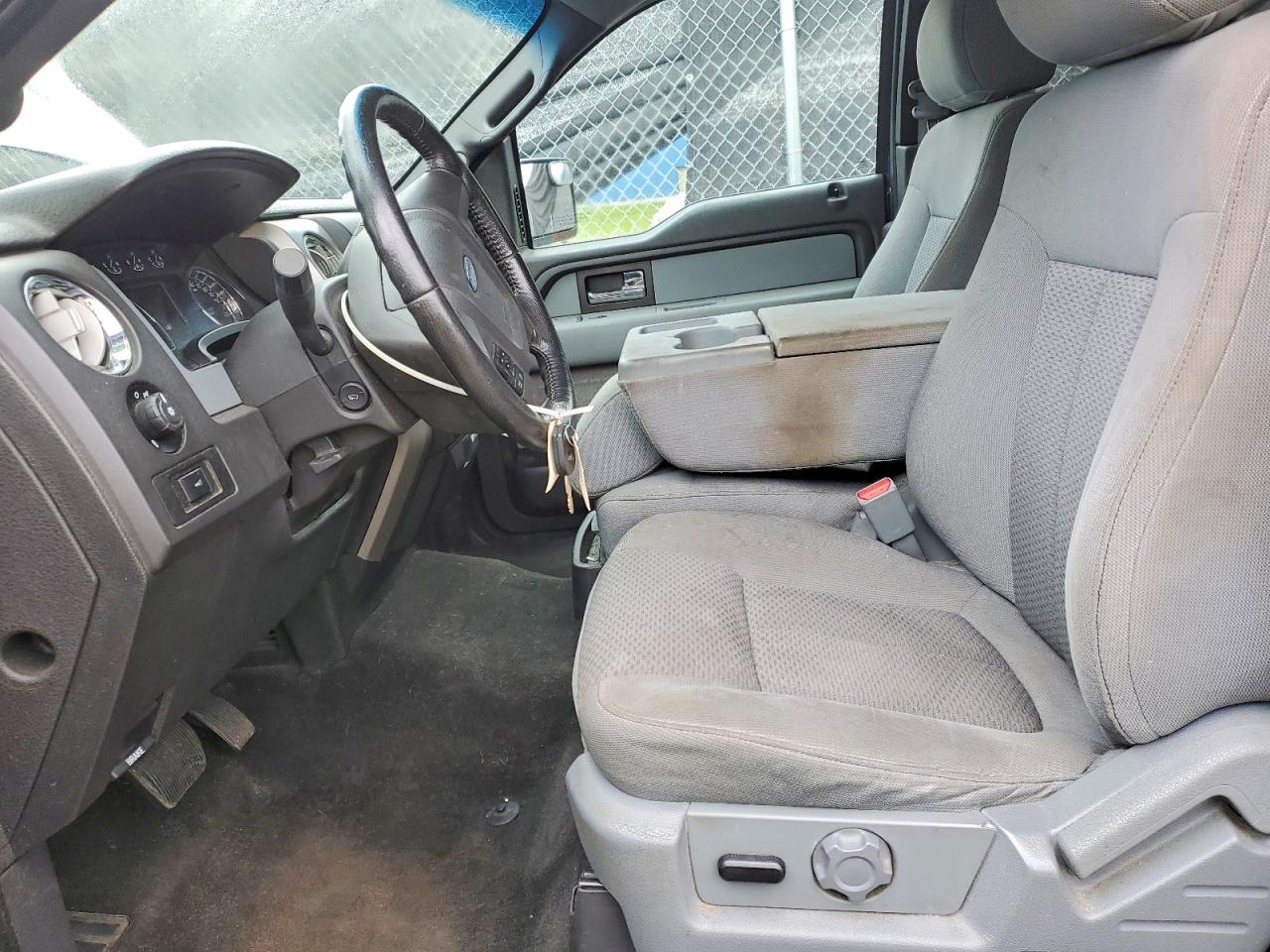 2013 FORD F150