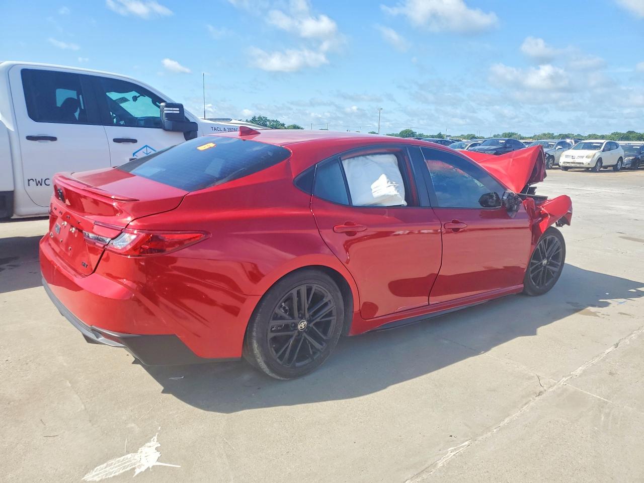 2025 TOYOTA CAMRY