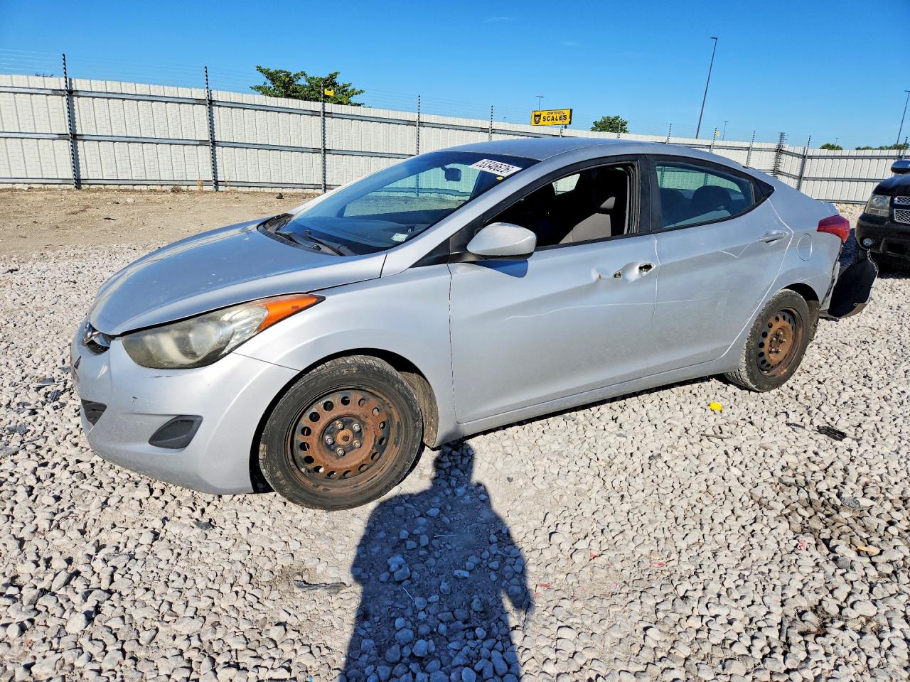 2011 HYUNDAI ELANTRA