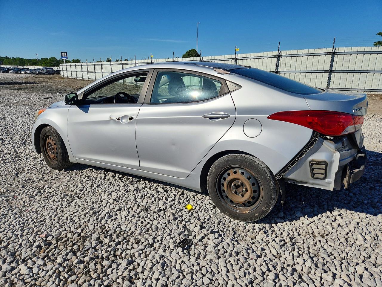 2011 HYUNDAI ELANTRA