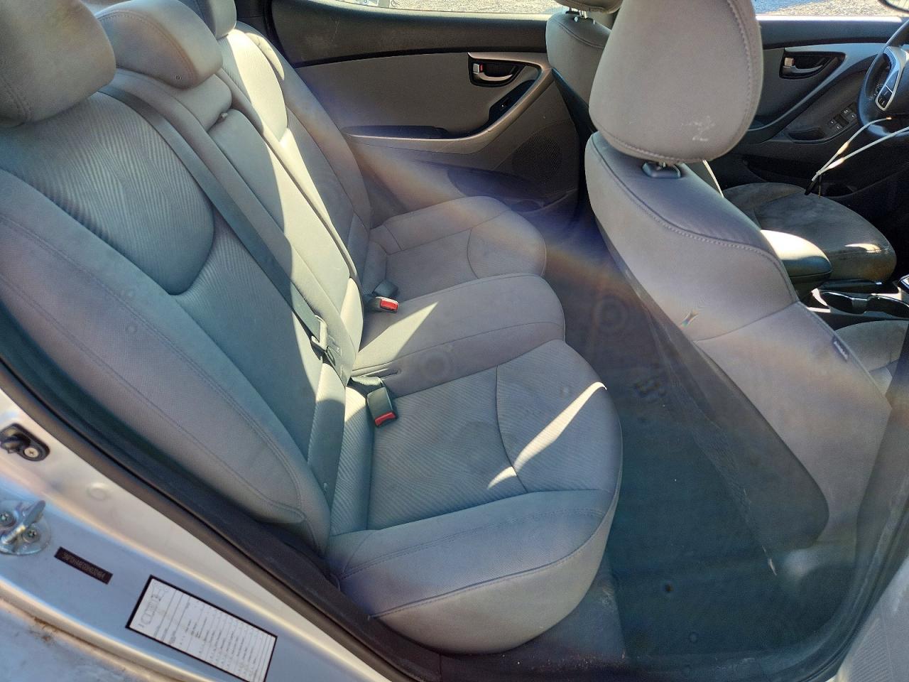 2011 HYUNDAI ELANTRA