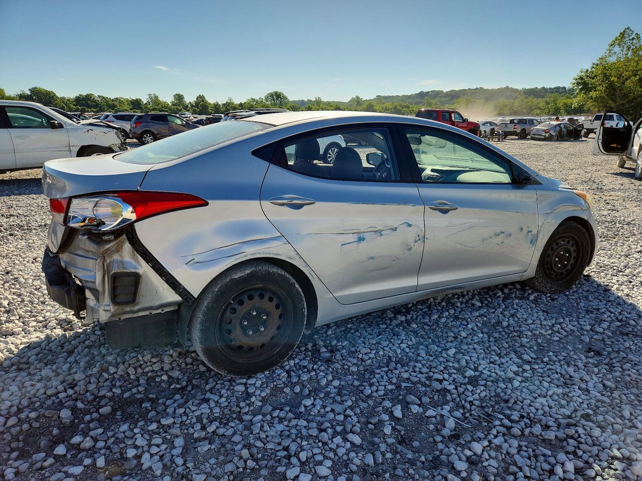 2011 HYUNDAI ELANTRA