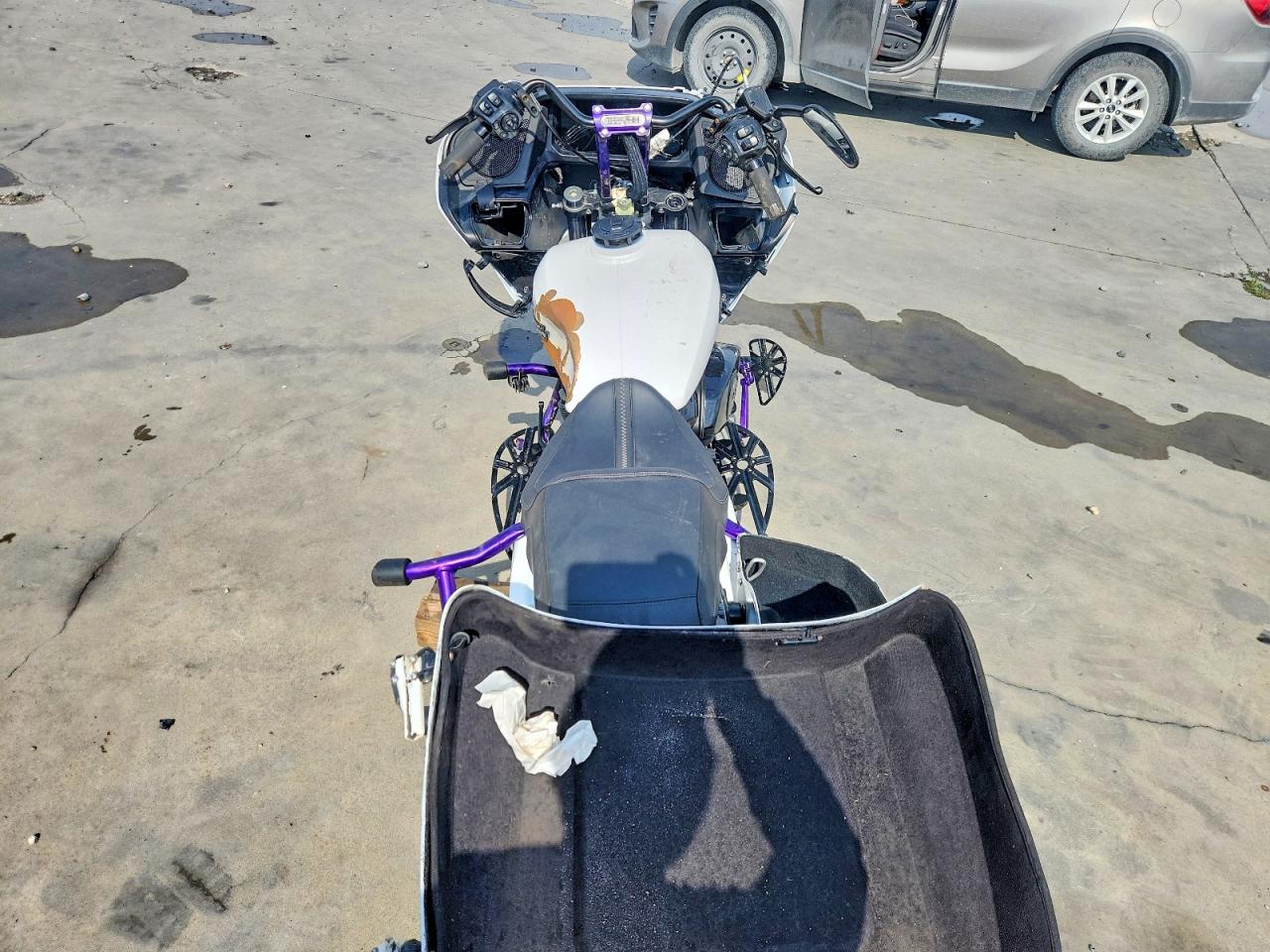 2024 HARLEY DAVIDSON FL