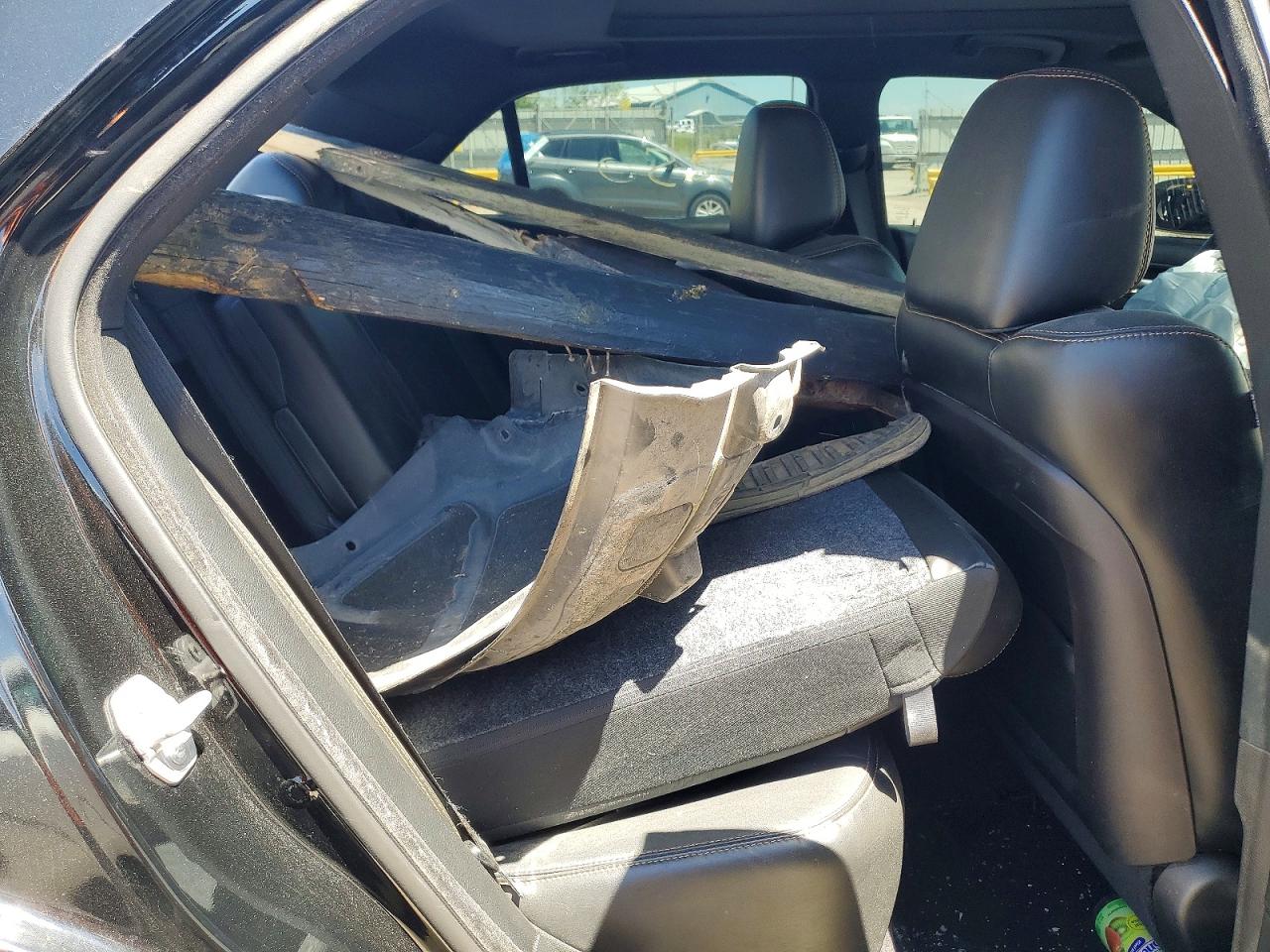 2016 CHRYSLER 300