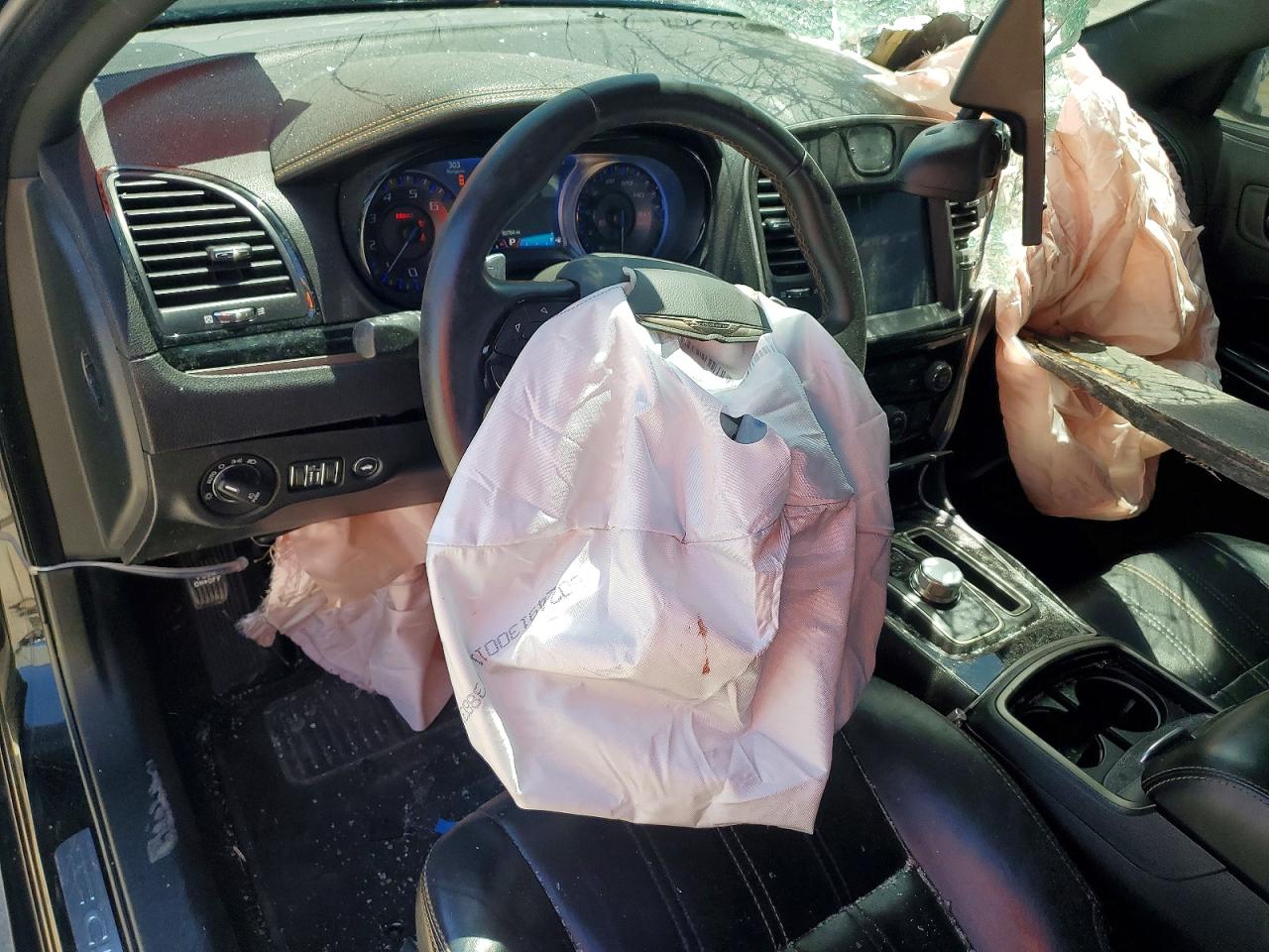 2016 CHRYSLER 300