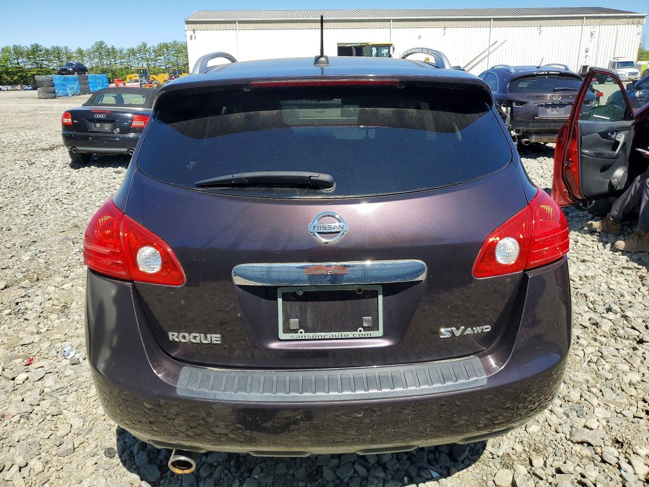 2011 NISS ROGUE