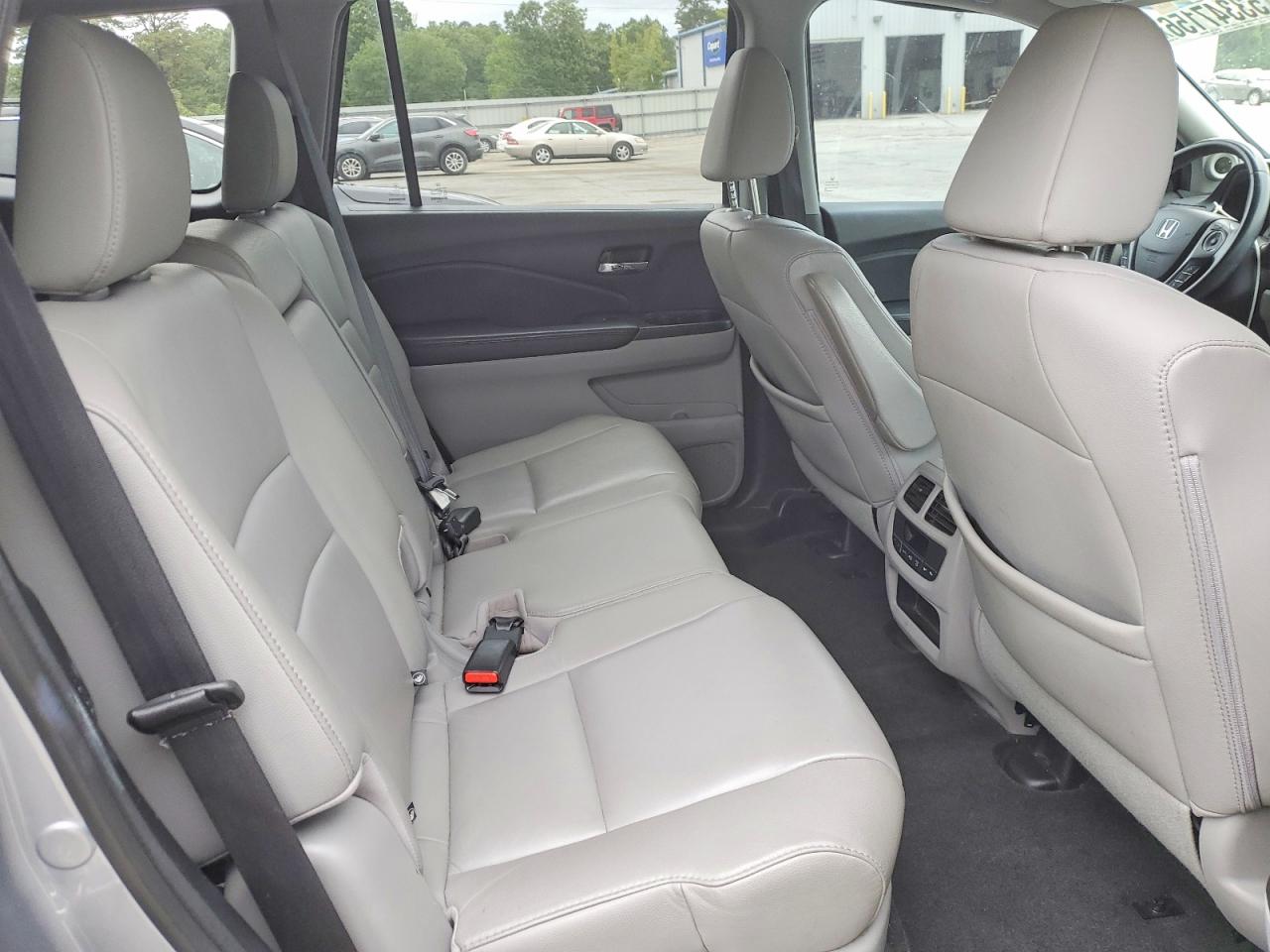 2017 HONDA PILOT