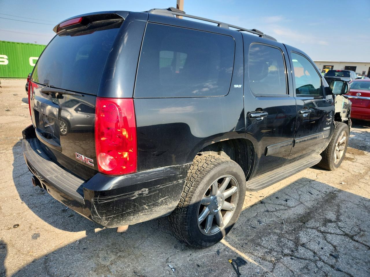 2011 GMC YUKON