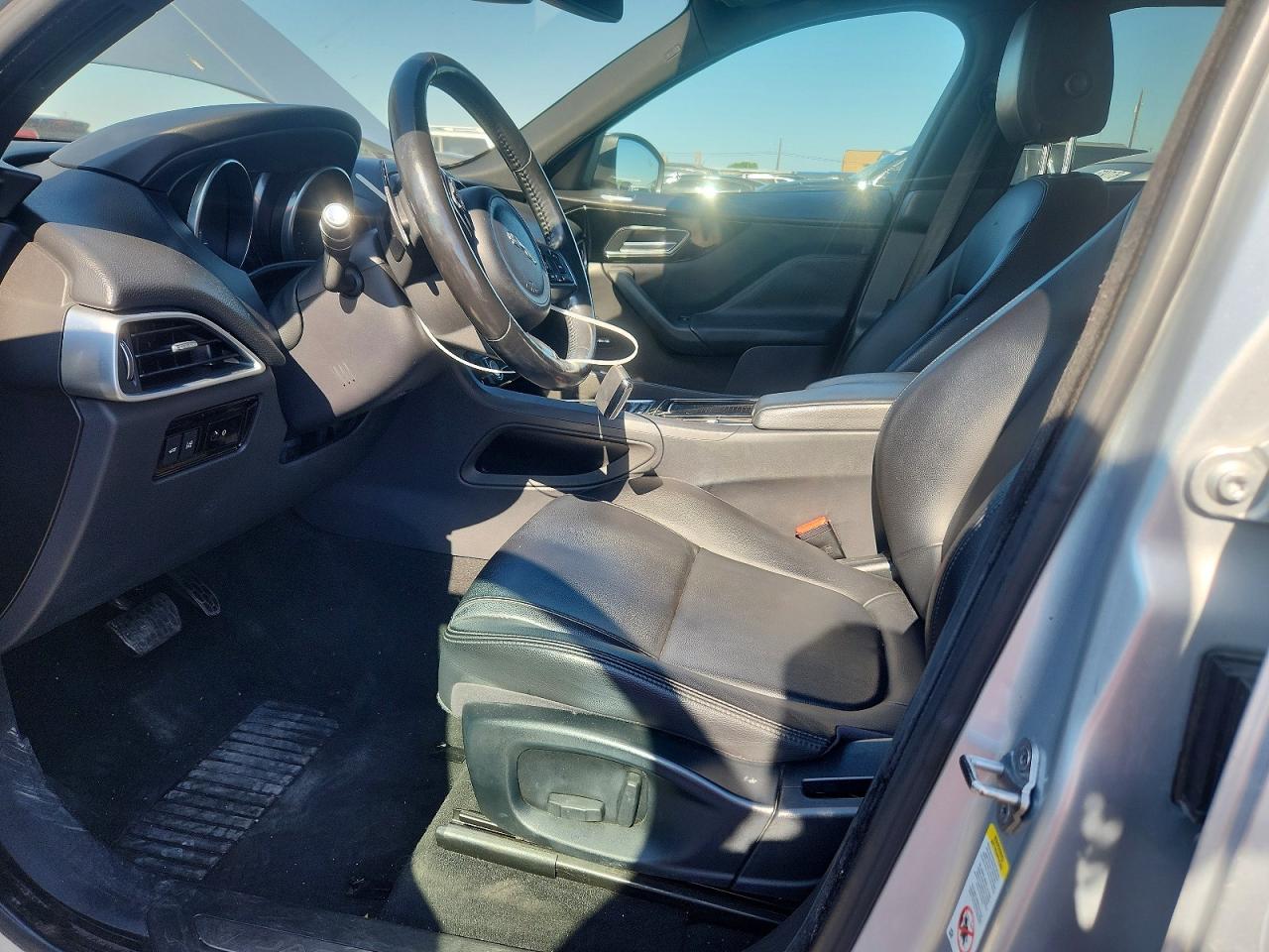 2018 JAGUAR F-PACE