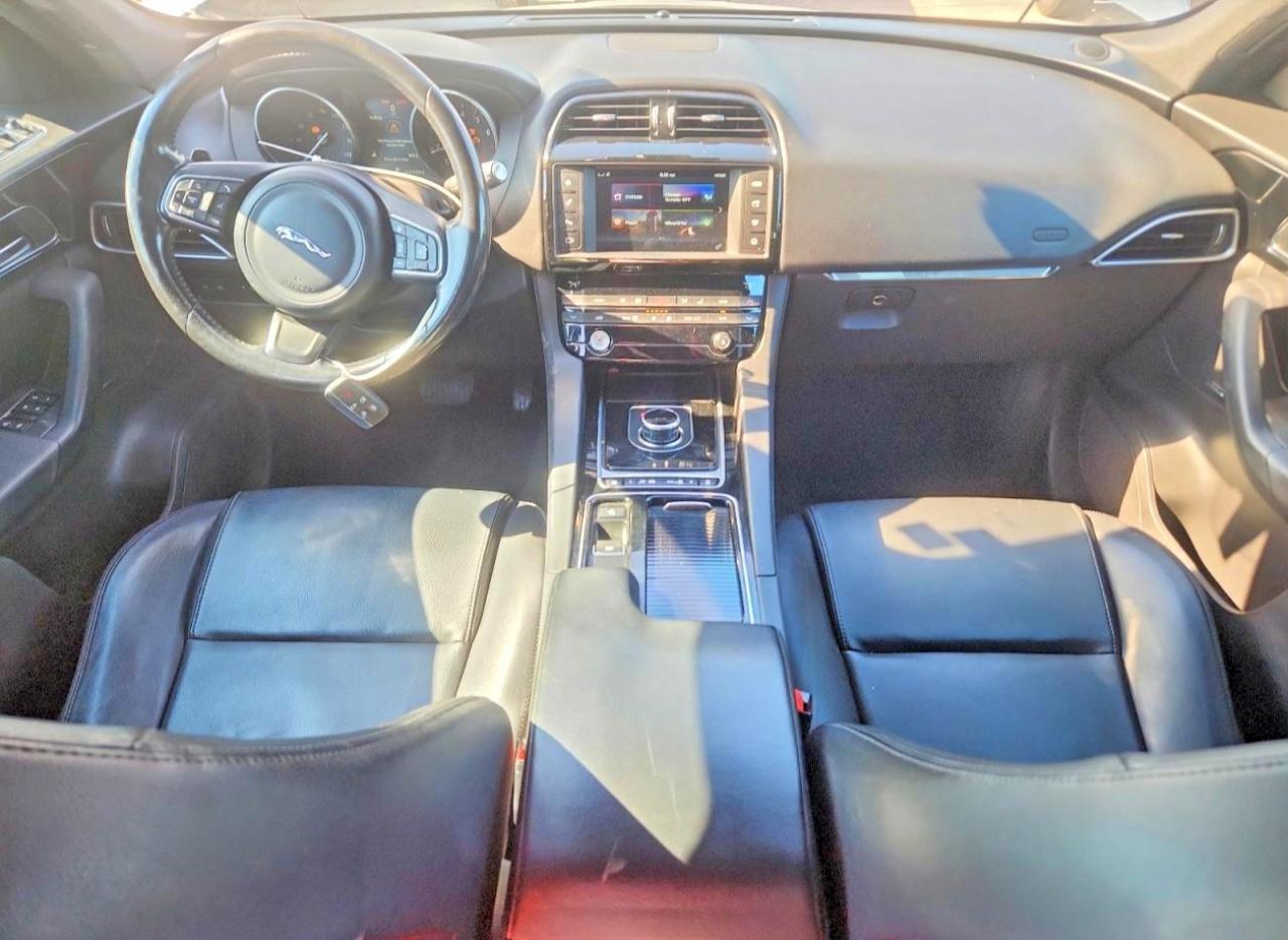2018 JAGUAR F-PACE