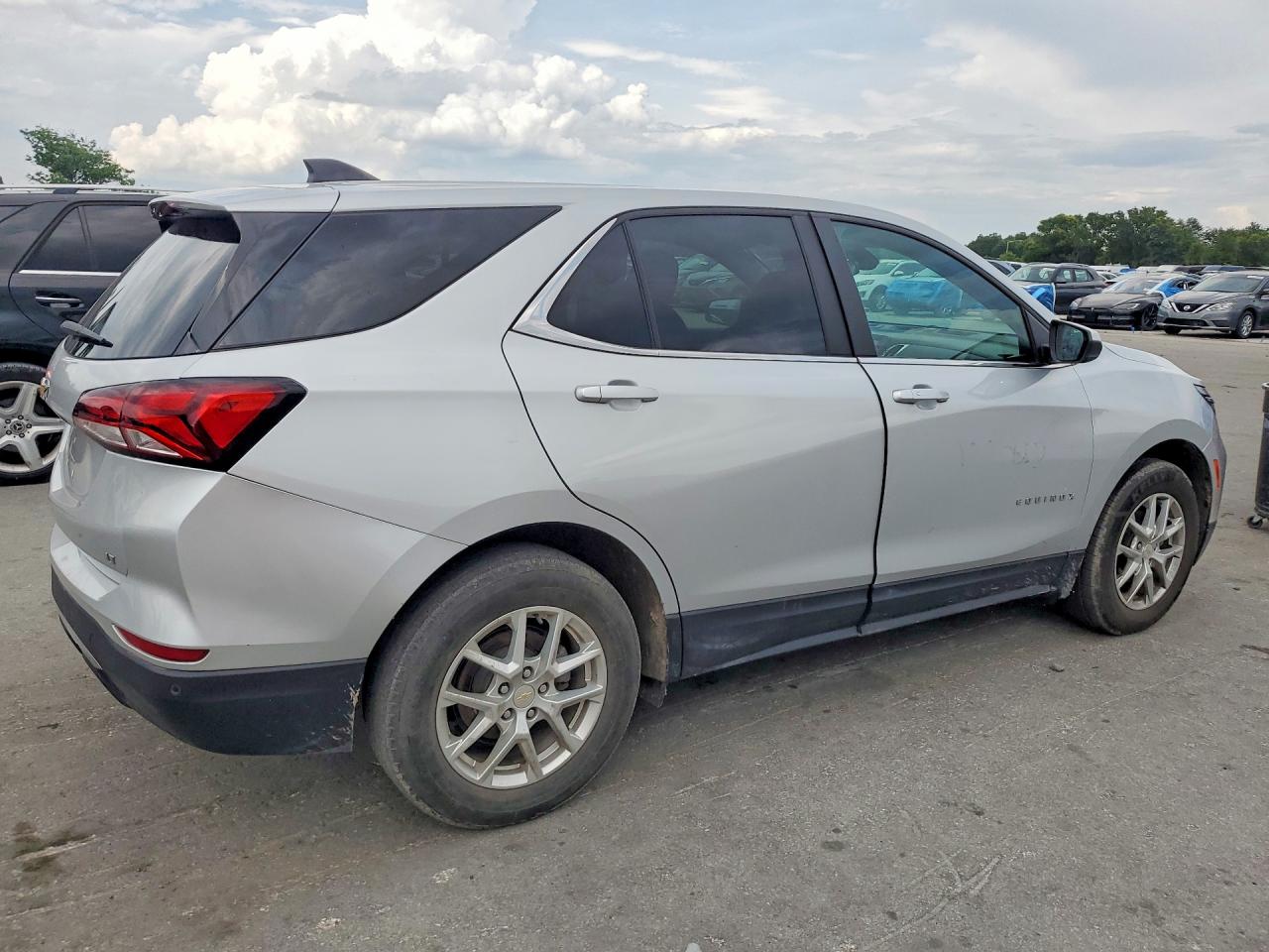 2022 CHEVROLET EQUINOX