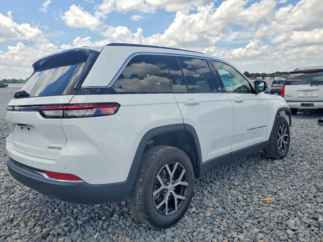 2025 JEEP CHEROKEE