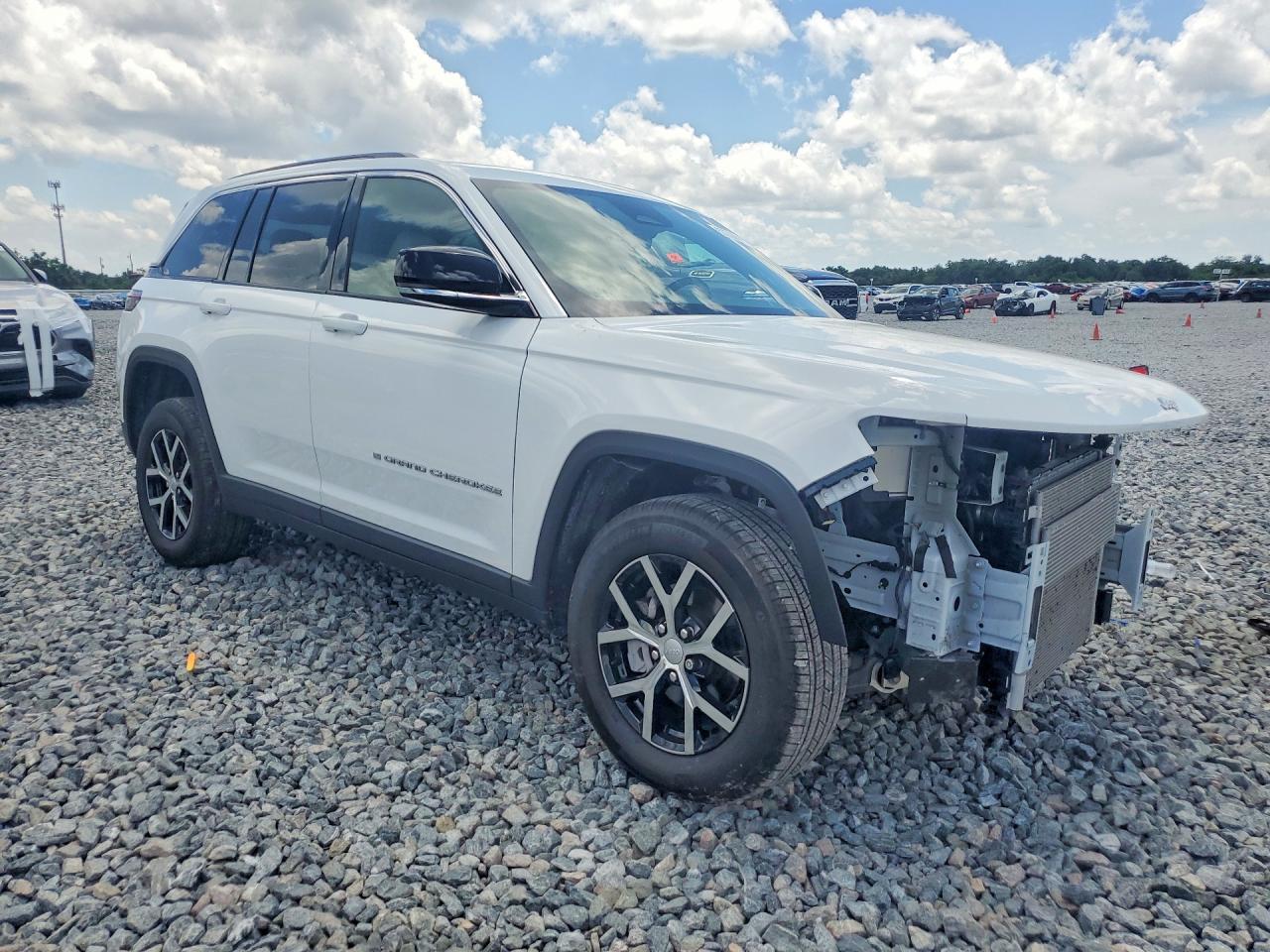 2025 JEEP CHEROKEE