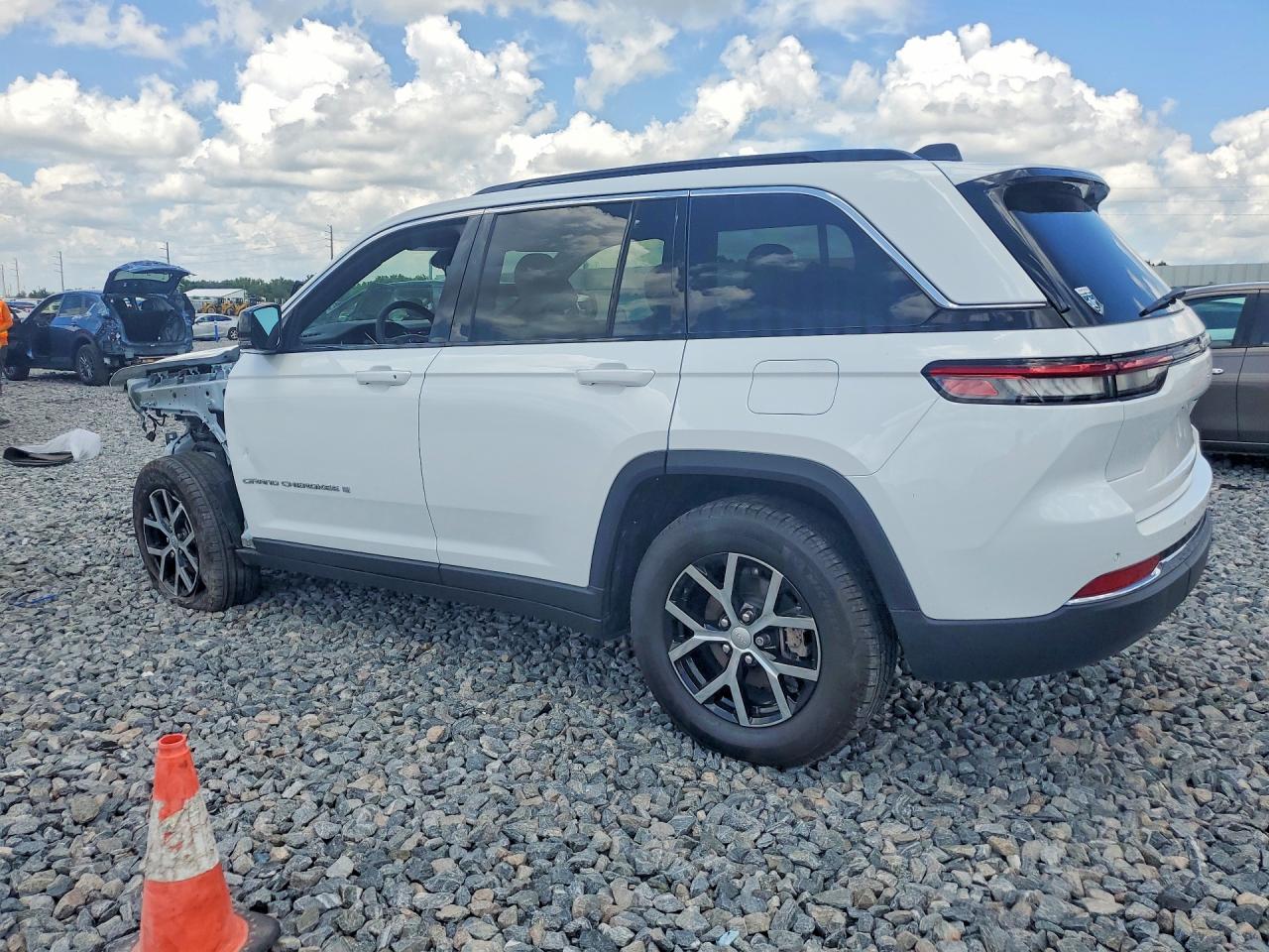 2025 JEEP CHEROKEE