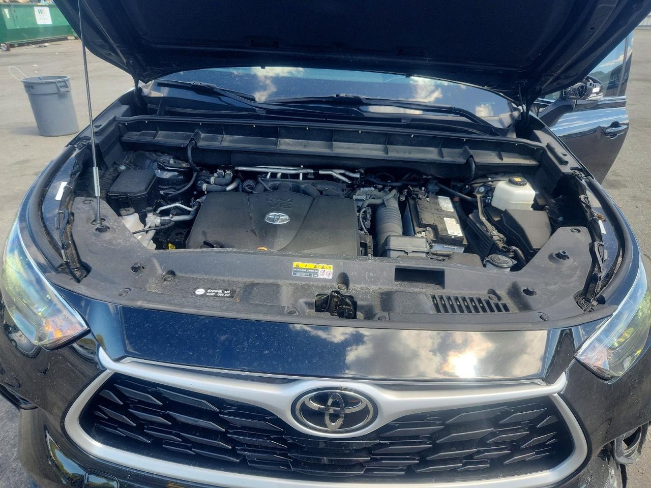 2022 TOYOTA HIGHLANDER