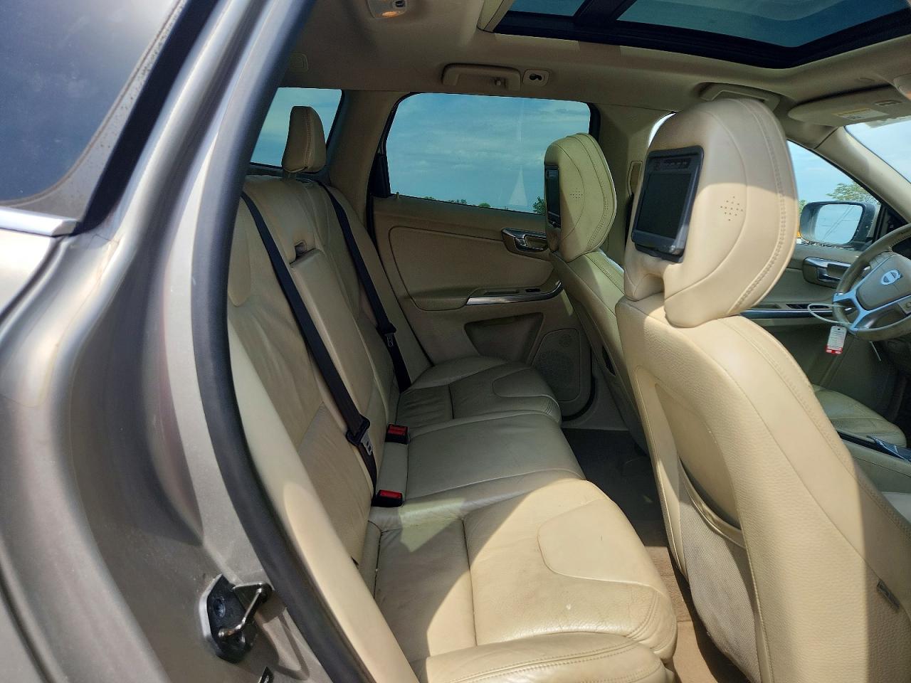 2012 VOLVO XC60