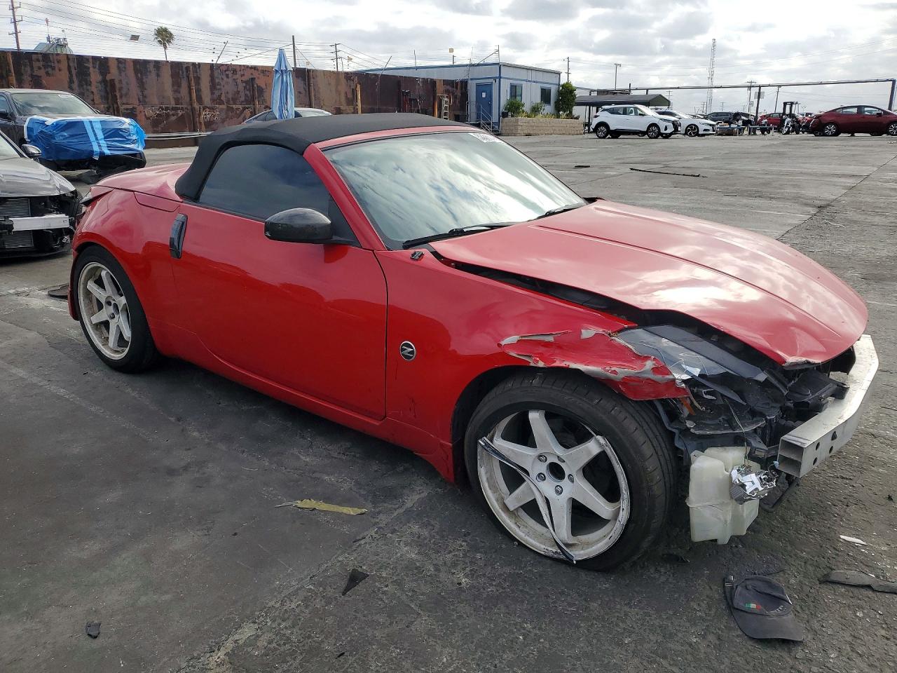 2004 NISSAN 350Z