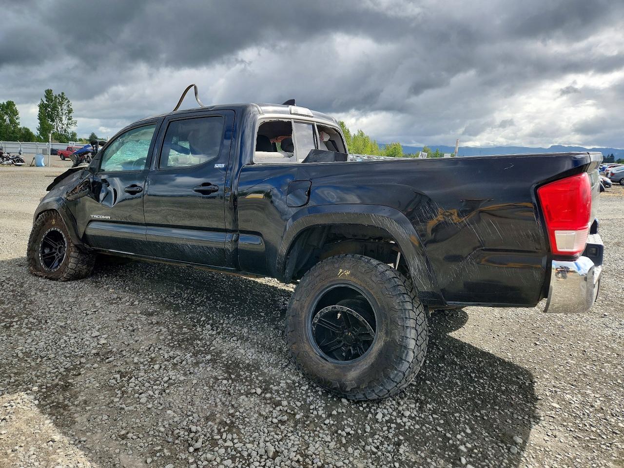 2016 TOYOTA TACOMA