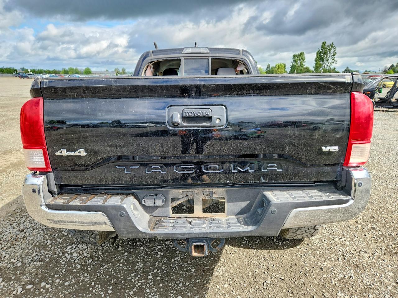 2016 TOYOTA TACOMA