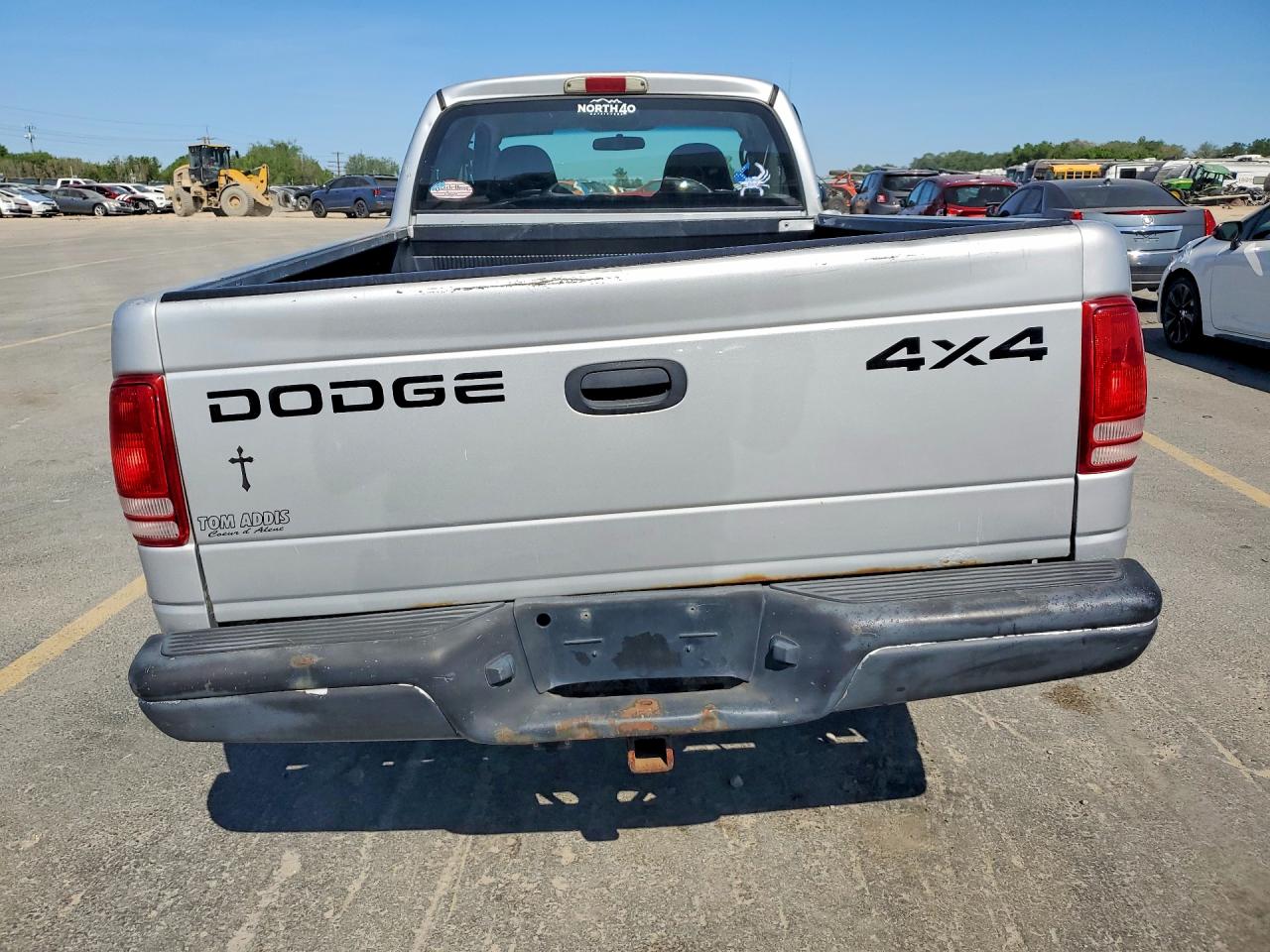 2002 DODGE DAKOTA