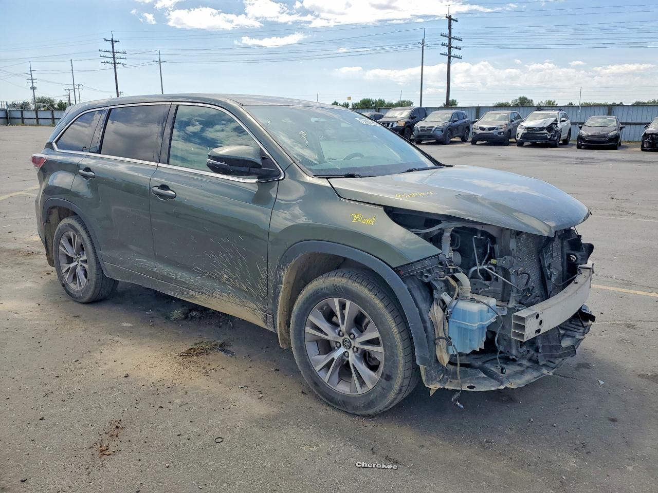2016 TOYOTA HIGHLANDER